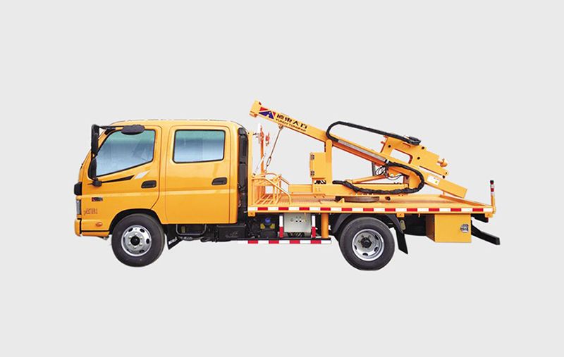 HGY5040TQX型護(hù)欄搶修車